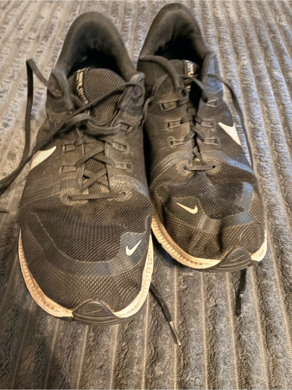 Nike Black and White Men's Athletic Running Shoes